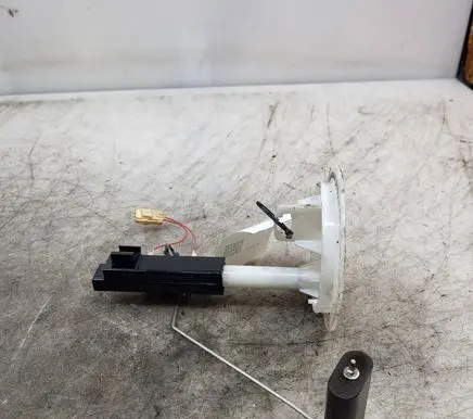 Volvo V60 Fuel level sensor 31274671
