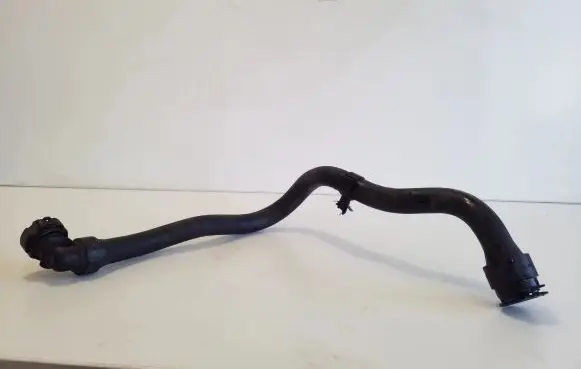 Opel Vivaro Engine coolant pipe/hose