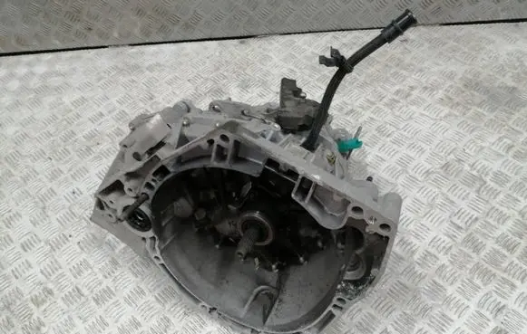 Renault Captur II Manual 5 speed gearbox 320108352R S002780