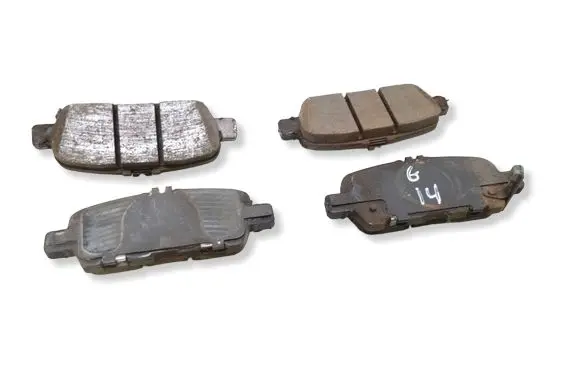 Nissan Leaf II (ZE1) Brake pads (rear) 