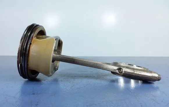 Porsche Panamera (970) Piston 