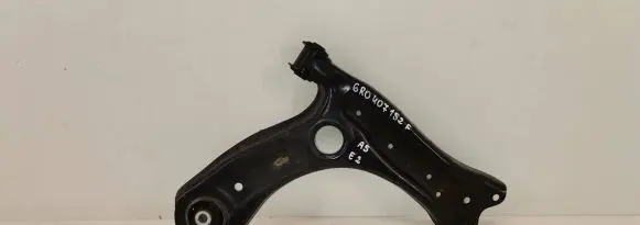 Volkswagen Polo V 6R Front lower control arm/wishbone 6R0407152F