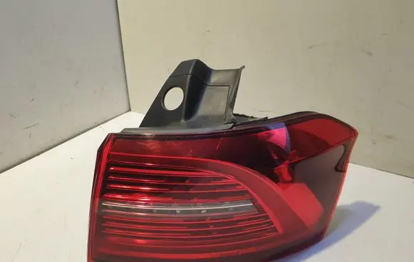 Volkswagen PASSAT B8 Rear/tail lights 3G9945208B 81440201