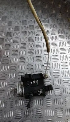 Audi A6 S6 C4 4A Front door lock 4a1837016d