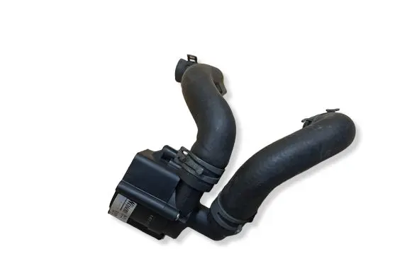 Volkswagen PASSAT B6 Engine coolant pipe/hose 5N0121051 831072