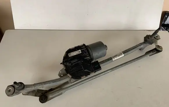 Audi A6 S6 C7 4G Front wiper linkage and motor 4G1955023A 4G1955119