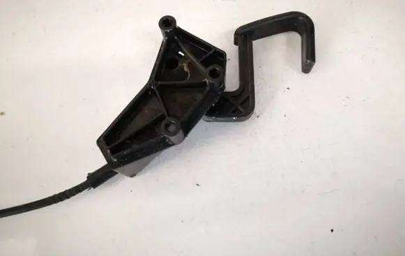 Chrysler Town Country II Engine bonnet (hood) release handle 4673097