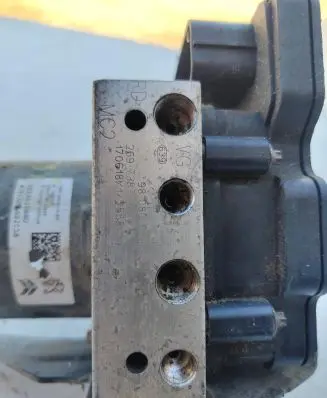 Peugeot Expert ABS Pump 9824510880 8S5Z698D 098000Z86