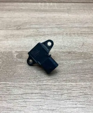 BMW 5 F10 F11 Air pressure sensor 7599042 A2C53358214