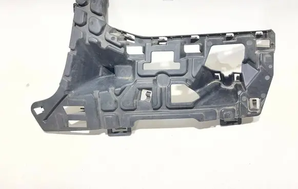 Volvo XC90 Front bumper mounting bracket 31353370