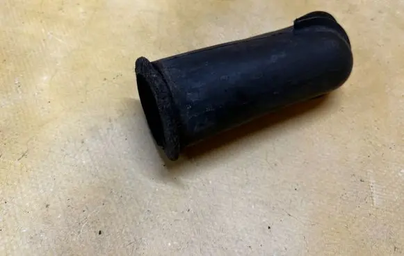 Chevrolet Corvette C5 Wiper trim 