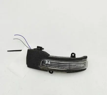 Mitsubishi L200 Mirror indicator light 8351A095