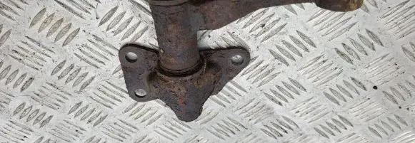 Nissan Terrano Steering rack mounting bracket 