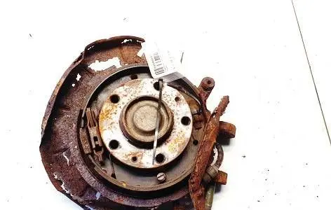 Peugeot 607 Rear wheel hub