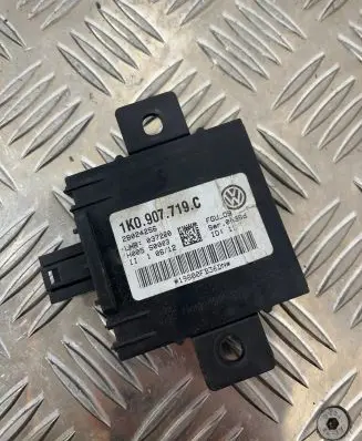 Audi A3 S3 8P Alarm control unit/module 1K0907719C 19800FB36DN 28024256