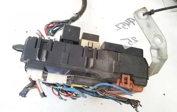 Mitsubishi Carisma Fuse box set mr193494