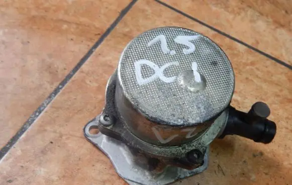 Renault Scenic III - Grand scenic III Vacuum pump