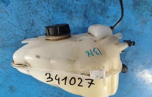 Ford Fusion II Coolant expansion tank/reservoir HG9Z8A080A