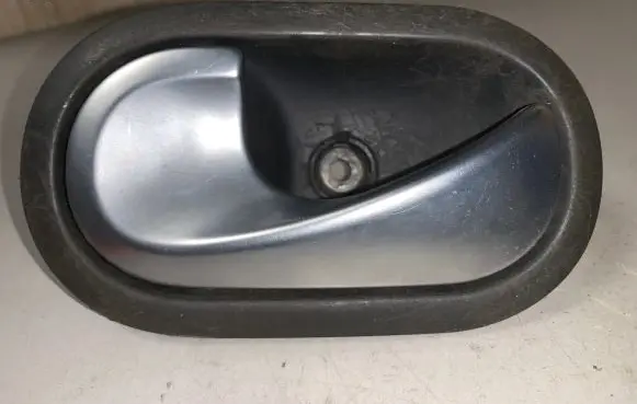 Renault Megane II Front door interior handle 8200028487 5005400006