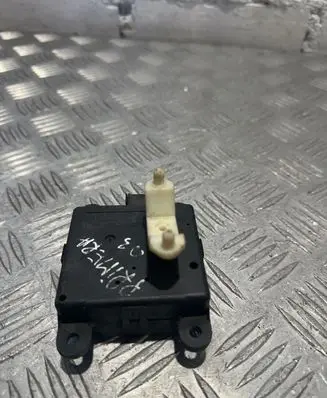 Nissan Primera Heater blower motor/fan resistor 2K001