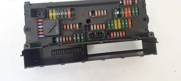 BMW 5 F10 F11 Fuse box set 921086101