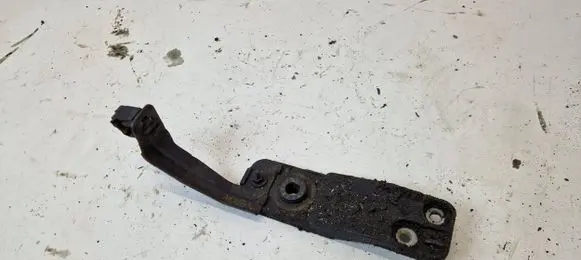 Radiator support slam panel bracket