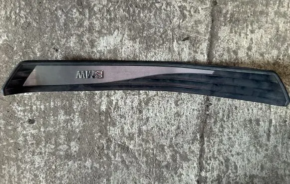 BMW 5 E60 E61 Rear sill trim cover 7034306
