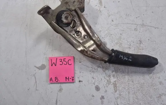 Ford Mondeo MK II Handbrake/parking brake lever assembly 93BB2A809DP