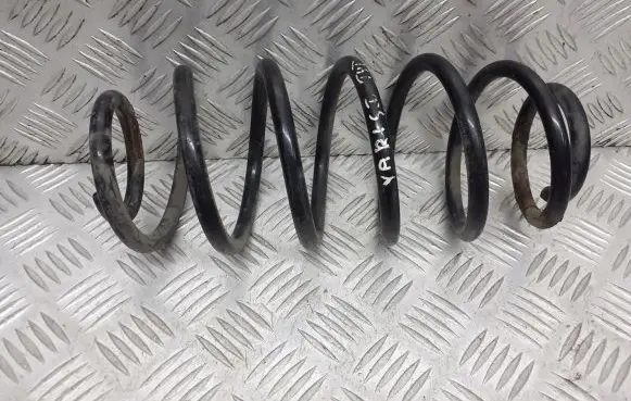 Toyota Yaris Rear coil spring