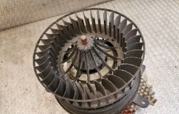 Mercedes-Benz C W202 Heater fan/blower 2028207310