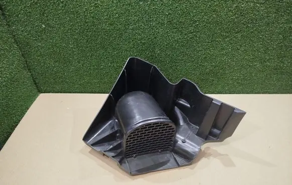 Renault Trafic III (X82) Air intake duct part 960156577R 93462477