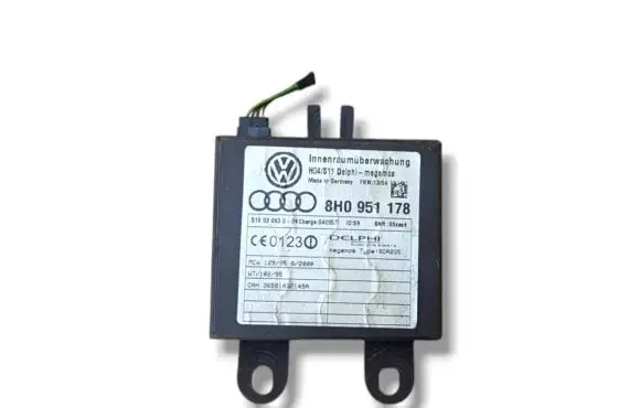 Audi A4 S4 B6 8E 8H Alarm control unit/module 8H0951178