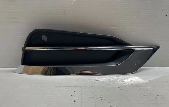 Volvo S90, V90 Front bumper lower grill 31425447