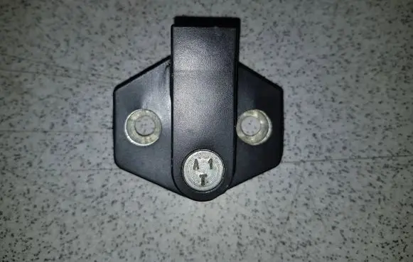 BMW 5 E39 Front door lock loop/hook striker 8176350