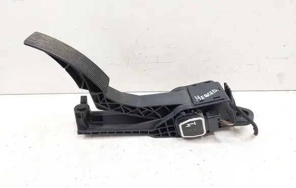 Mercedes-Benz R W251 Accelerator throttle pedal A1643000004 ZGS010
