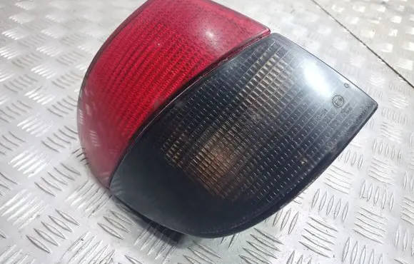 Peugeot 406 Rear/tail lights 16K103 5109