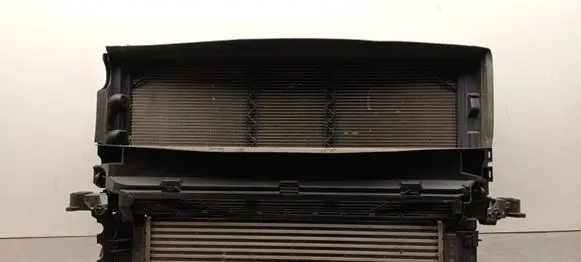 Volvo XC40 Radiator set 32222109 31686408 31356793
