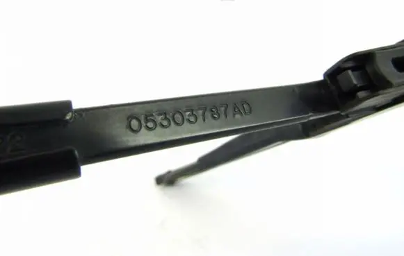 Jeep Compass Rear wiper blade arm 05303787AD