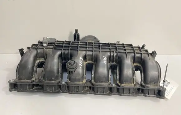 BMW M4 F82 F83 Intake manifold 7576911 70323536