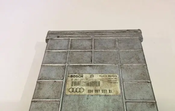 Audi A4 S4 B5 8D Engine control unit/module 8D0907557BX 0261203554555