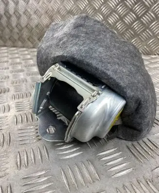 Audi Q7 4M Third row seat belt 4M0857812B
