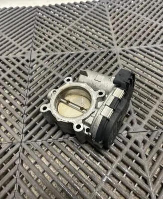 Mercedes-Benz GLC X253 C253 Throttle valve A2701410025