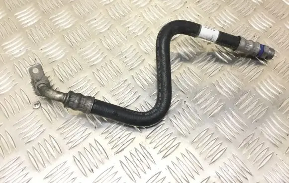 Porsche Macan (95B) Gearbox oil cooler pipe/hose 95B317825E