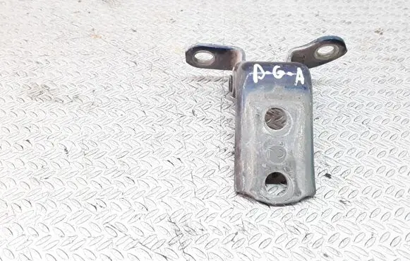 Pontiac Vibe Rear door lower hinge