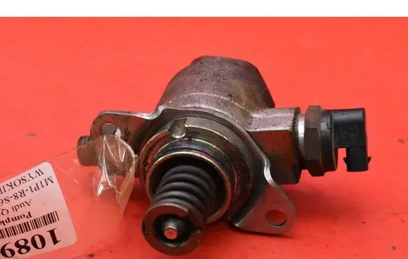 Audi Q5 SQ5 8R In-tank fuel pump 06J025F