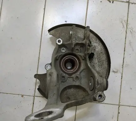 Audi A4 S4 B8 8K Rear wheel hub spindle/knuckle 