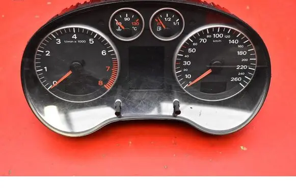 Audi A3 S3 8P Speedometer (instrument cluster) 8P0920930G