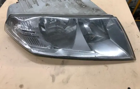 Skoda Octavia Mk2 (1Z) Headlight/headlamp