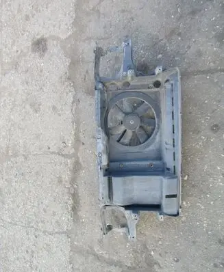 Volkswagen Golf III Radiator support slam panel 