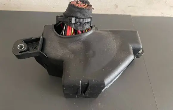 Volkswagen PASSAT B6 Fuse module 3C0880204E 05401937